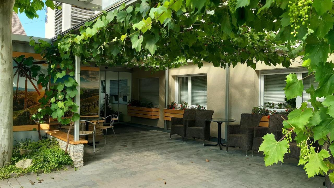 泰伯酒店 马里博尔 外观 照片